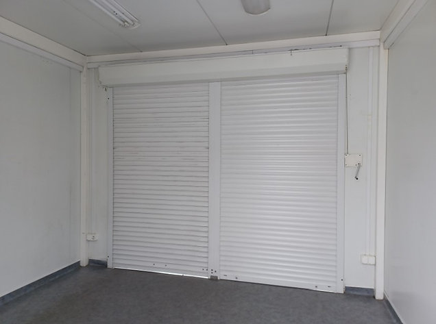 Contenedor Bar 3,5 × 3,03 m – Persiana Frontal & Puerta Trasera, Listo para Servir – Contenedores LUGER INDUSTRIAL (foto 5)