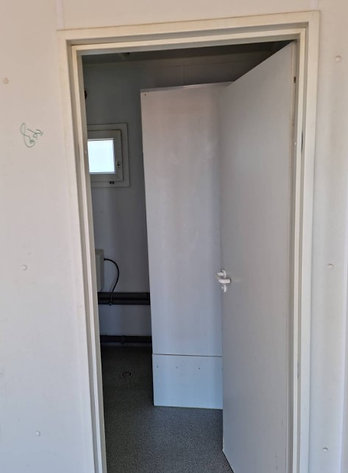 Contenedor Oficina‑Residencia 15 m² – Con Baño Equipado y Preinstalación de Kitchenette – Contenedores LUGER INDUSTRIAL (imagen 9)